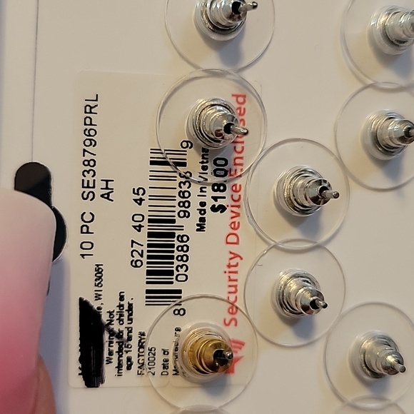 Simply Vera Wang Pearl Necklace Bundle. - Picture 7 of 7